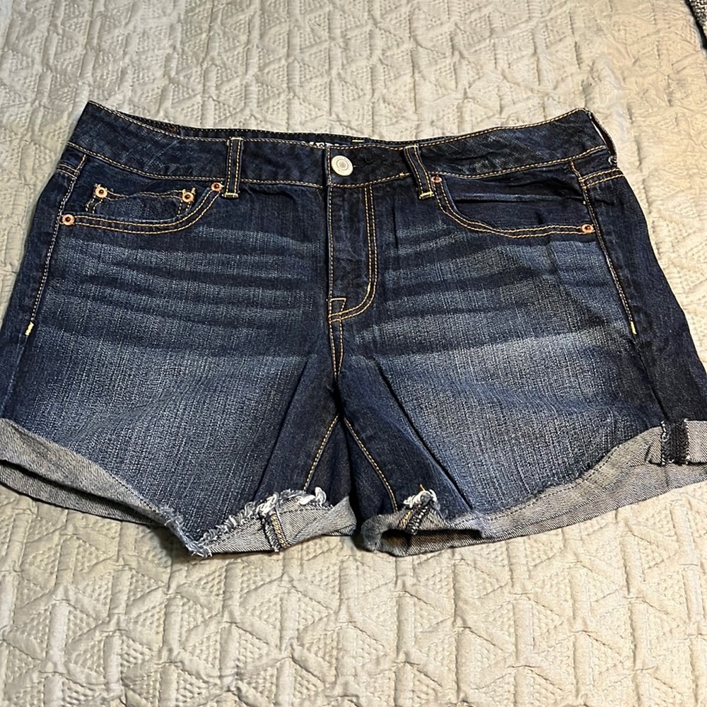 AE shorts